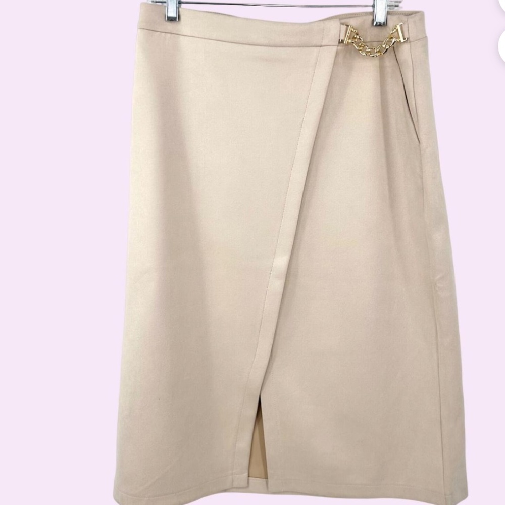 Marc New York Beige A-Line Skirt with Gold Chain Accent